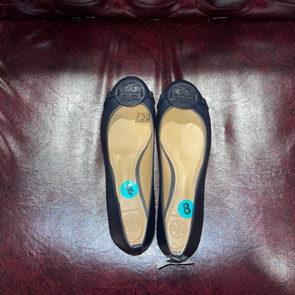 NWT Tory Burch black flats